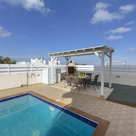 Protaras Sunnyfield Villas باراليمني
